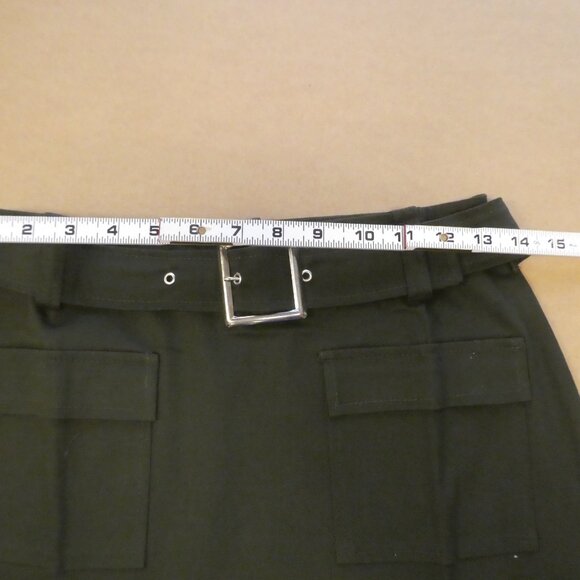 Venus Skirt with Pockets and buckle - Picture 2 of 9
